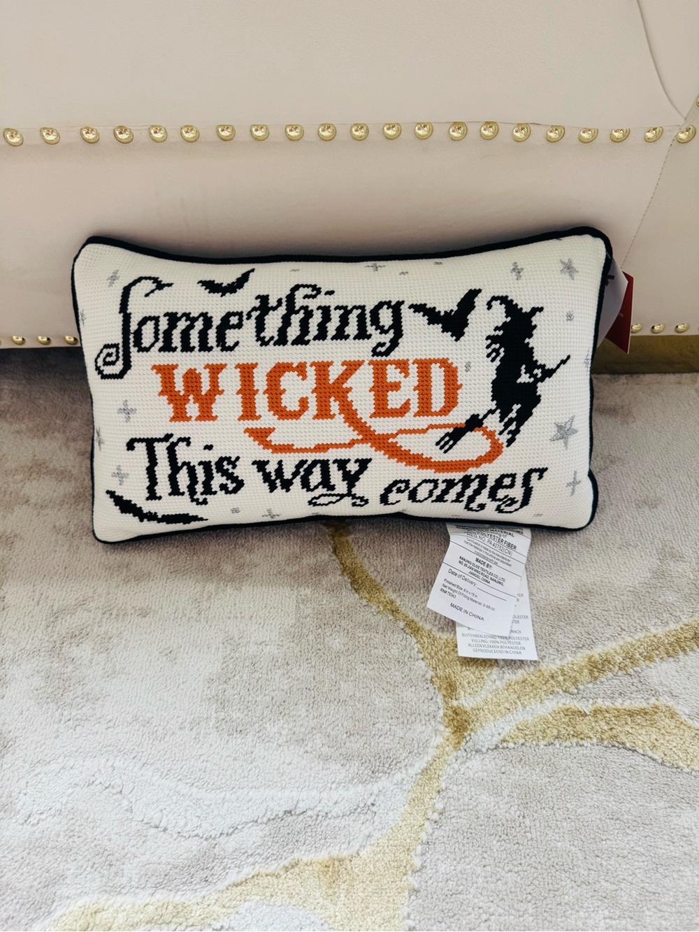 Something Wicked This Way
Comes - Halloween Needlepoint
Decorative Pillow NWT - Picture 1 of 5